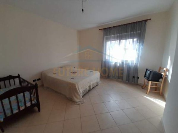 Durres, shitet apartament 2+1 Kati 6, 90 m² 55.000 Euro (Kazazi, Durres)