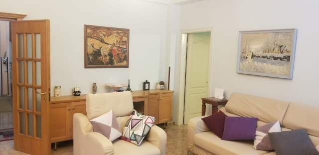Tirane, jepet me qera apartament 3+1+BLK Kati 2, 120 m² 700 Euro (rruga ismail qemali)