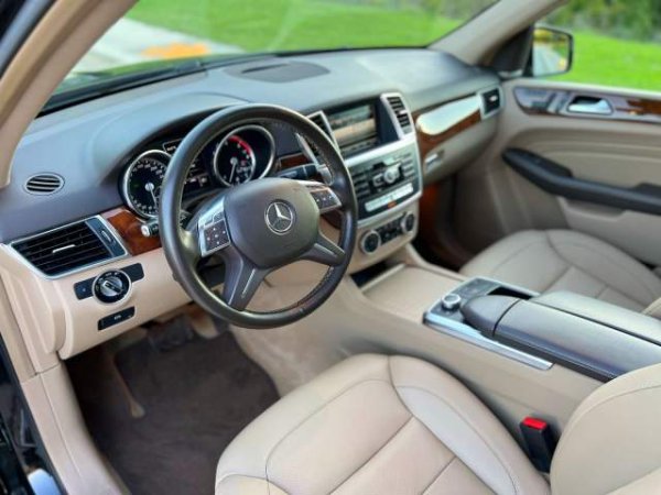 shes Mercedes-Benz ML 350 (NAFTE) / PANORAMA / AMG / 2014