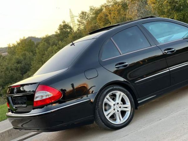 shes Mercedes-Benz MERCEDES E 320 EVO - PANORAMA - FULL Viti 2007,