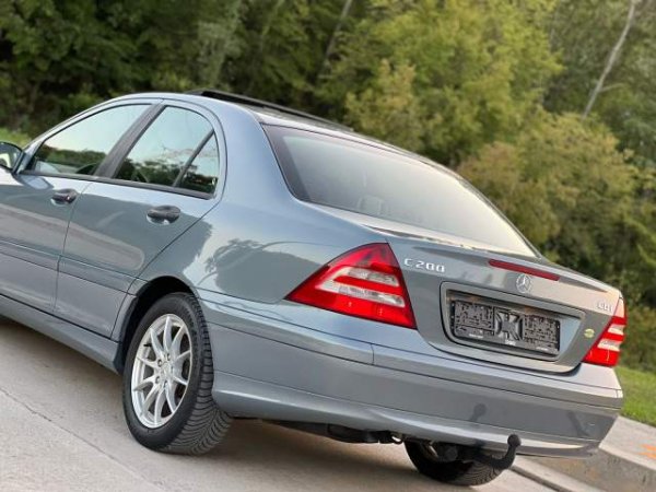 shes Mercedes-Benz MERCEDES C 220 EVO - BAXHO - AUTOMAT Viti 2006,