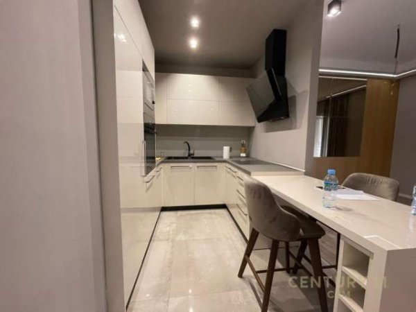 Tirane, jap me qera apartament 2+1+A+BLK Kati 5, 122 m² 1.000 Euro (Delijorgji)
