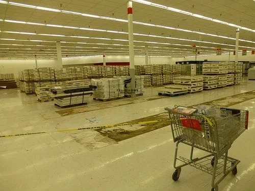 Tirane, jepet me qera dyqan Kati 0, 500 m² 3.500 € (KODRA E DIELLIT)