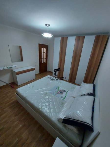 Tirane, jepet me qera apartament 1+1 Kati 4, 46 m² 490 € (21 DHJETORI)
