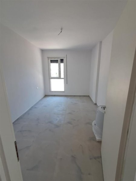 Tirane, jepet me qera apartament 1+1+Ballkon Kati 2, 60 m² 350 € (DON BOSKO)