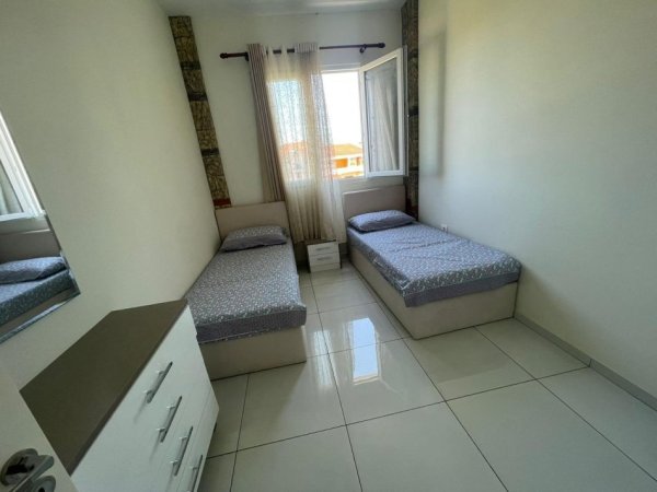 Tirane, jepet me qera apartament 2+1+Ballkon Kati 4, 100 m² 550 € (JORDAN MISJA)