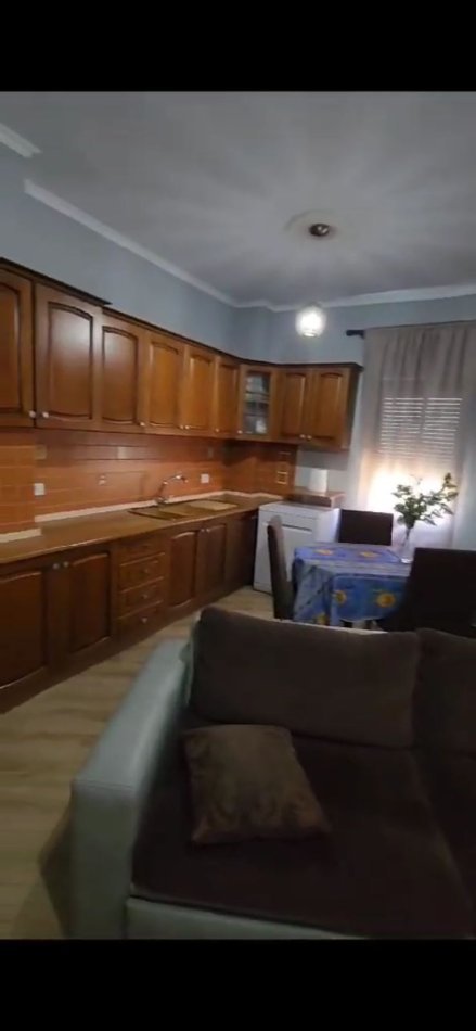 Tirane, jepet me qera apartament 3+1+Ballkon Kati 6, 113 m² 600 € (DON BOSKO)