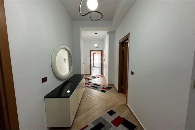 Tirane, jepet me qera apartament 2+1+Ballkon Kati 6, 154 m² 1.500 € (QIRA APARTAMENT 2+1+2 ME VARAND NE BLLOK!)