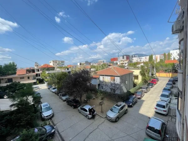 Tirane, shitet apartament 1+1 Kati 3, 77 m² 96.000 € (don bosko)