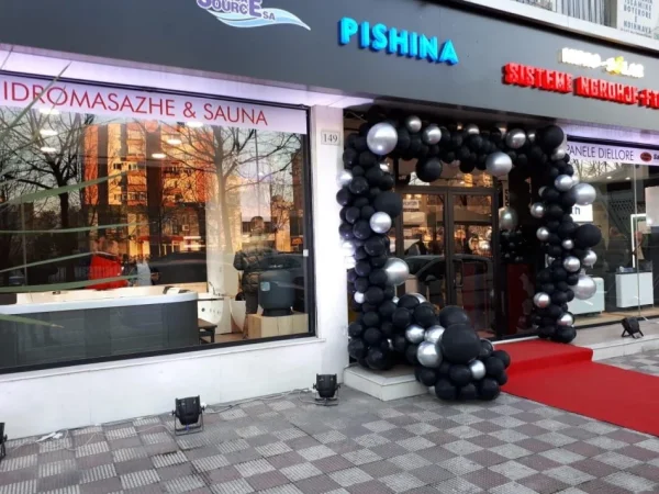 Tirane, shitet dyqan Kati 0, 194 m² 350.000 € (Dritan Hoxha)