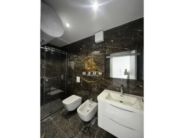 Ambient Biznesi me Qira në Rrugën Panorama!