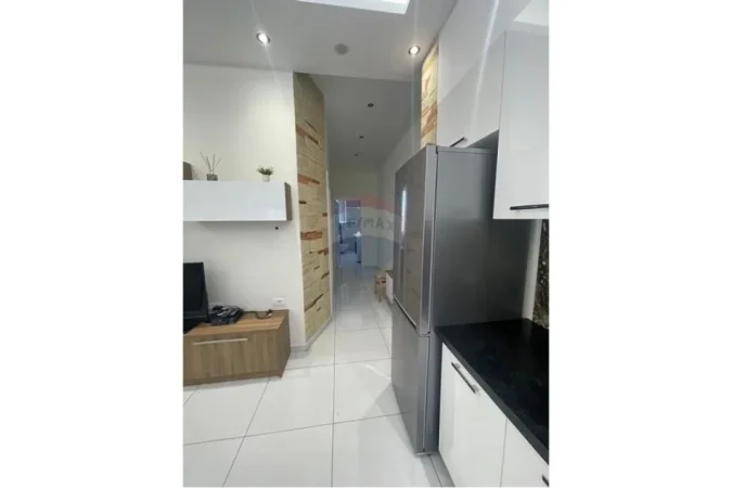 Tirane, jepet me qera apartament 1+1+Ballkon Kati 3, 68 m² 400 € (Don Bosko - Jordan Misja, Shqipëri)