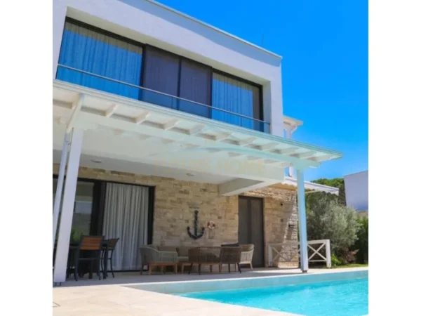 Durres, shitet Vile 3+1+Ballkon Kati 0, 773 m² 1.150.000 € (SAN PIETRO,GJIRI I LALZIT)