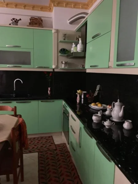 Tirane, jepet me qera apartament 2+1+Aneks+Ballkon Kati 6, 120 m² 400 € (ASTIR)