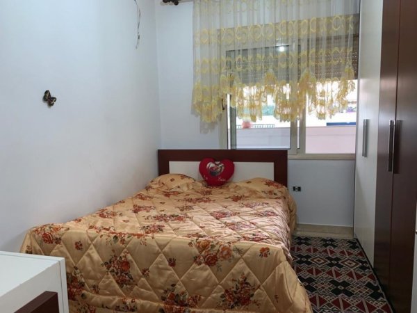 Tirane, jepet me qera apartament 2+1+Aneks+Ballkon Kati 6, 120 m² 400 € (ASTIR)