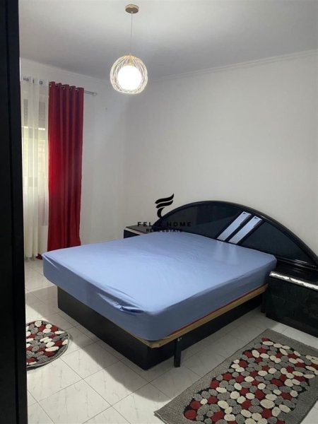 Tirane, jepet me qera apartament 2+1 Kati 3, 75 m² 500 € (XHAMLLIKU)
