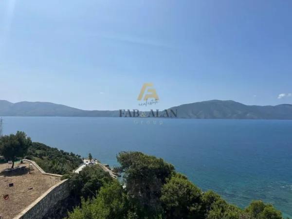 Radhime - Orikum, shitet toke , 5.000 m² 1.500.000 € (Jonufer, Vlore)