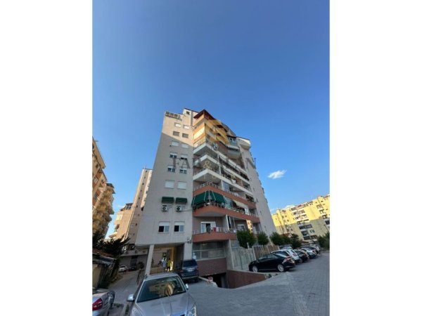 Pogradec, shitet apartament 1+1 Kati 0, 60 m² 78.000 € (Pogradec)