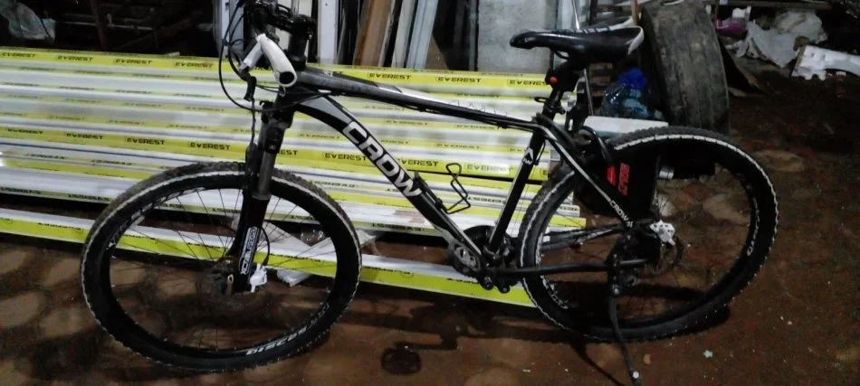 Tirane, shes biciklete Crown - Bianchi e zeze 280 €