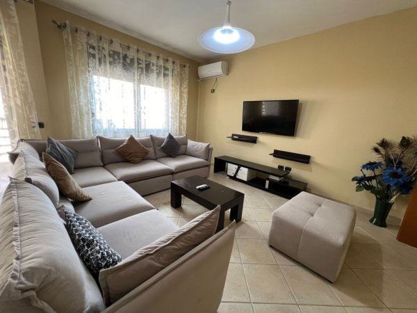 Tirane, jepet me qera apartament 2+1+Ballkon Kati 6, 110 m² 900 € (Rruga Qemal Stafa)
