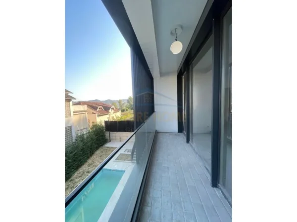 Tirane, shitet apartament 3+1+Verande + 2 Poste Parkimi,  Kati 0, 167 m² 392.508 € (Rezidenca Altea, Rruga e Elbasanit)