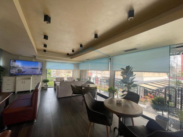 Durres, jepet me qera bar-resorant Kati 2, 160 m² 1.200€ (Prane Drejtoria Policis)