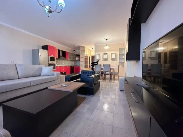 Tirane, jepet me qera apartament 2+1 Kati 2, 109 m² 700 € (RRUGA E DURRESIT)