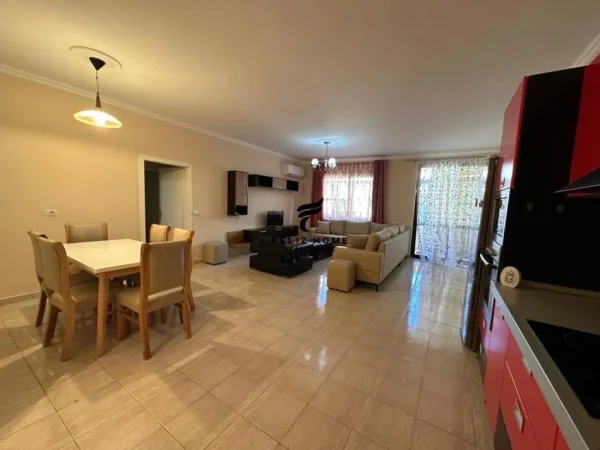 Tirane, jepet me qera apartament 2+1 Kati 2, 109 m² 700 € (RRUGA E DURRESIT)