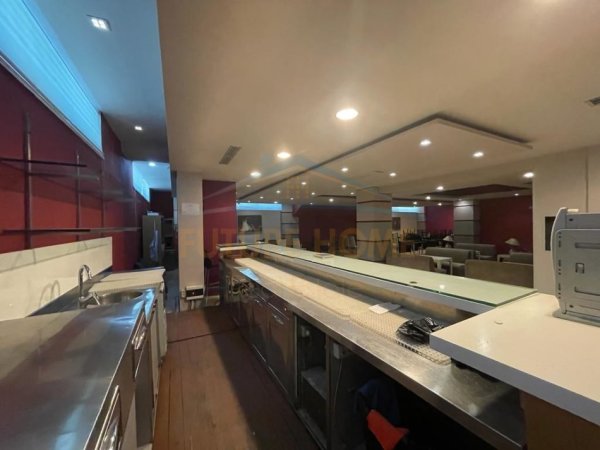 Durres, jap me qera lokal Kati 0, 200 m² 1.600 € (Pranvera Durres)