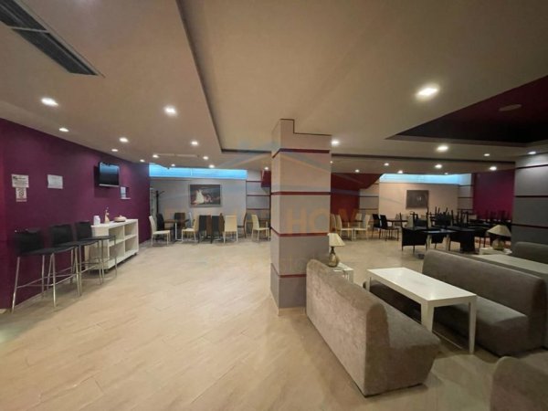 Durres, jap me qera lokal Kati 0, 200 m² 1.600 € (Pranvera Durres)