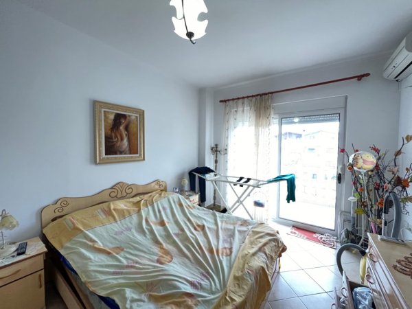 Golem, shitet apartament 1+1+Ballkon Kati 4, 77 m² 75.000 € (Prane Hotel Flowe , Golem)