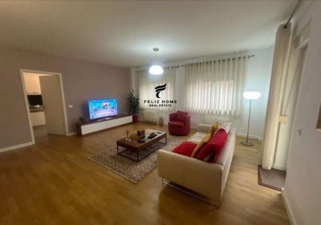 Tirane, jepet me qera apartament 2+1+Ballkon Kati 1, 120 m² 620 € (DON BOSKO)