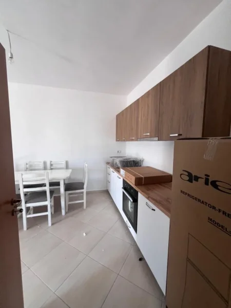 Durres, shitet apartament 2+1+Aneks+Ballkon Kati 5, 98 m² 80.000 € (Te spitali)