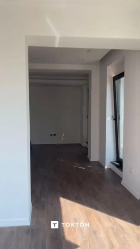 Tirane, jepet me qera ambjent biznesi Kati 1, 76 m² 1.500 € (Shallvaret)