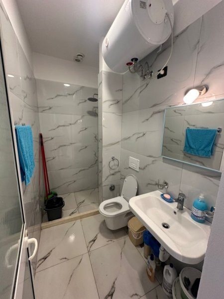 Tirane, jepet me qera garsonier 1+1 Kati 0, 42 m² 300 € (Fresku)