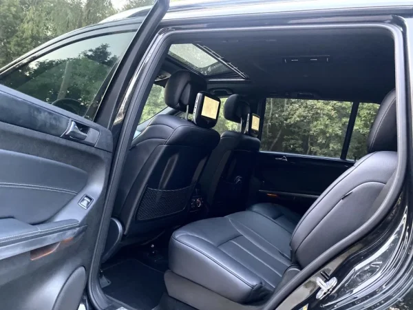 Tirane, shes makine GL Viti 2013 Nafte, e zeze automatik Klima 1 km