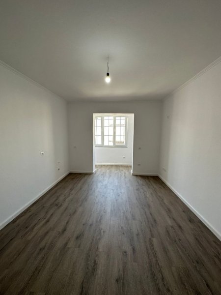 Tirane, shitet apartament 2+1 , 68 m² 148.000 € (21 DHJETORI)