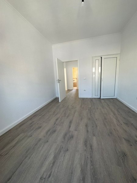Tirane, shitet apartament 2+1 , 68 m² 148.000 € (21 DHJETORI)