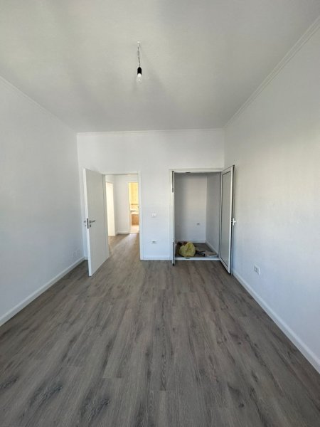 Tirane, shitet apartament 2+1 , 68 m² 148.000 € (21 DHJETORI)