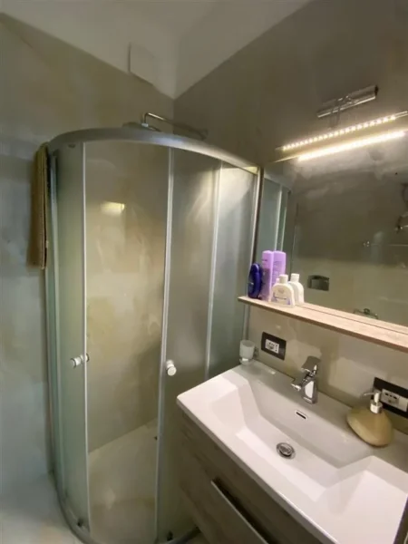 Durres, shitet apartament 1+1 Kati 2, 53 m² 82.400 € (Durres)