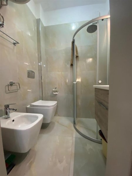 Durres, shitet apartament 1+1 Kati 2, 53 m² 82.400 € (Durres)