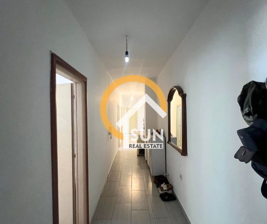 Shkoder, shitet apartament 2+1+Ballkon Kati 8, 100 m² 80.000 € (RUS, SHKODER)