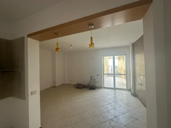 Tirane, shitet apartament 2+1+Ballkon Kati 11, 117 m² 170.000 € (Pran Kompleksit Delijorgji)