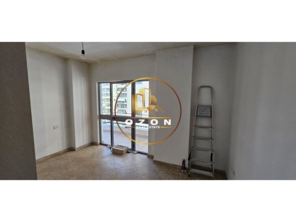 Apartament 2+1+2 për Qera në Astir!