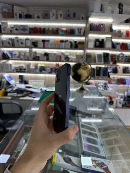 Tirane, shes Celular-Smartphone IPHONE 12