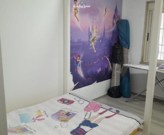 Tirane, jepet me qera apartament 2+1 Kati 6, 120 m² 1.000 € (Selvia)
