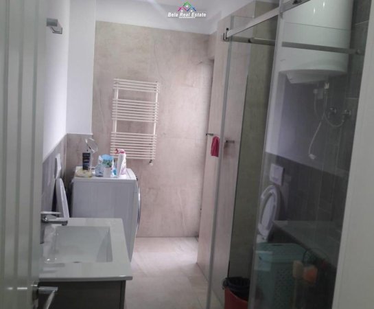 Tirane, jepet me qera apartament 2+1 Kati 6, 120 m² 1.000 € (Selvia)