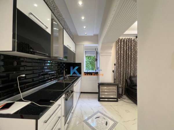 Tirane, jepet me qera apartament 1+1 Kati 1, 55 m² 450 € (rruga Ferit Xhajko, afer ish restorant Durresi)