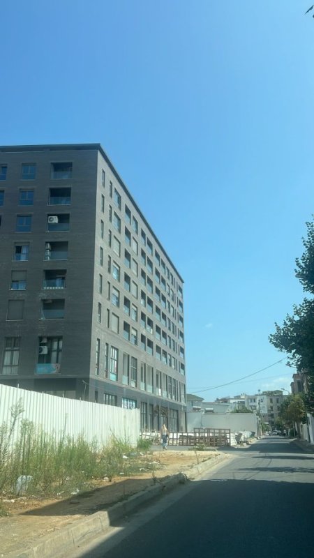 Tirane, jepet me qera apartament 2+1 Kati 6, 105 m² 750 €