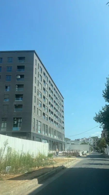 Tirane, jepet me qera apartament 2+1 Kati 6, 105 m² 750 €